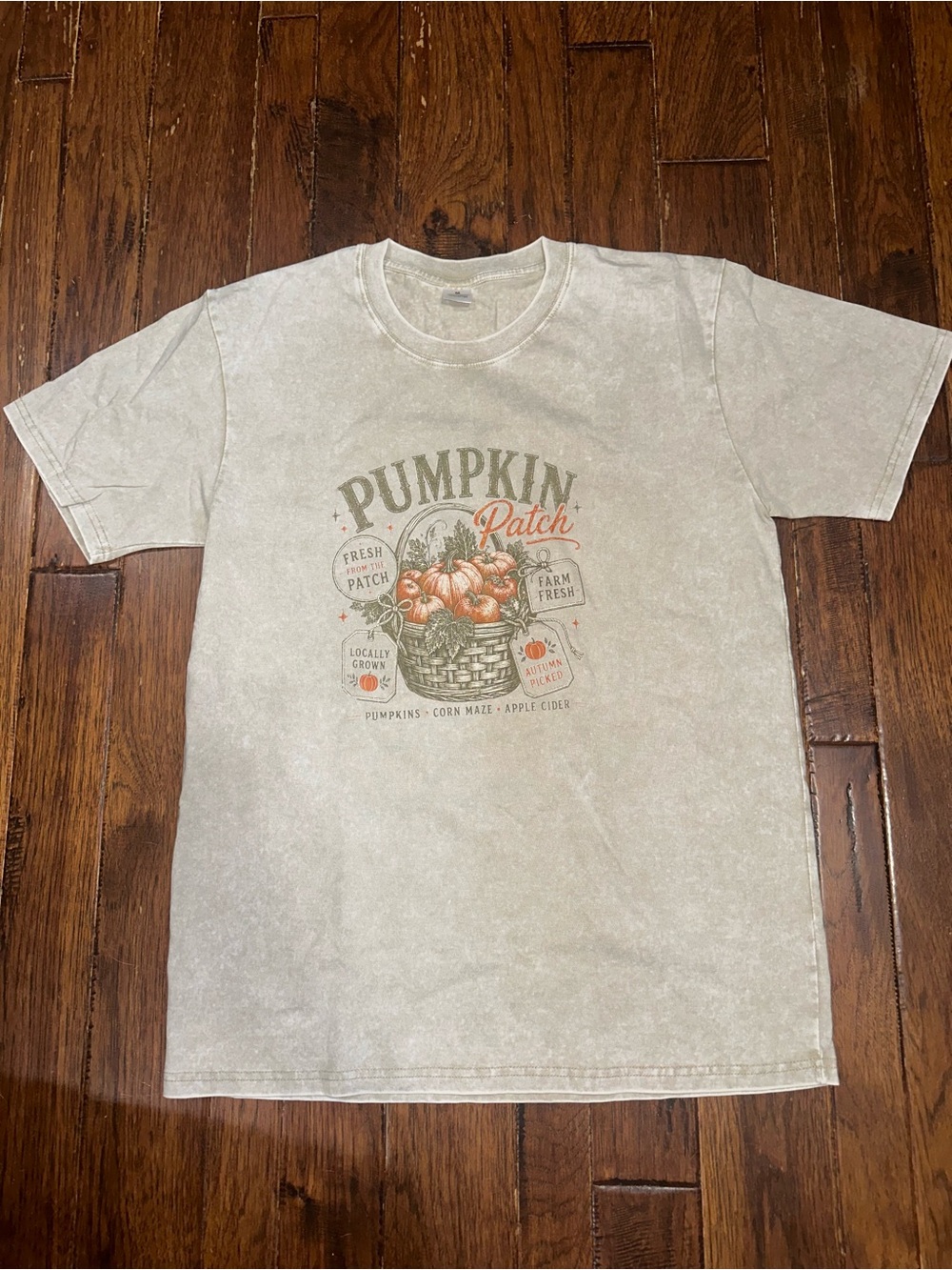 🎃 🧺 Pumpkin Patch Graphic Tee - Light Beige T-Shirt Unisex Medium